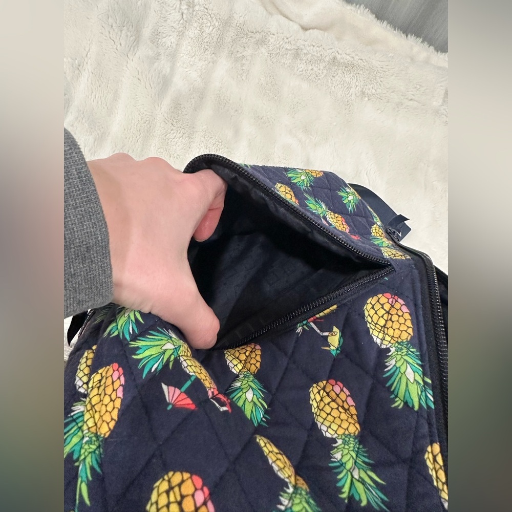 Vera Bradley Sling Bag Toucan Party Pineapple - Picture 5 of 6